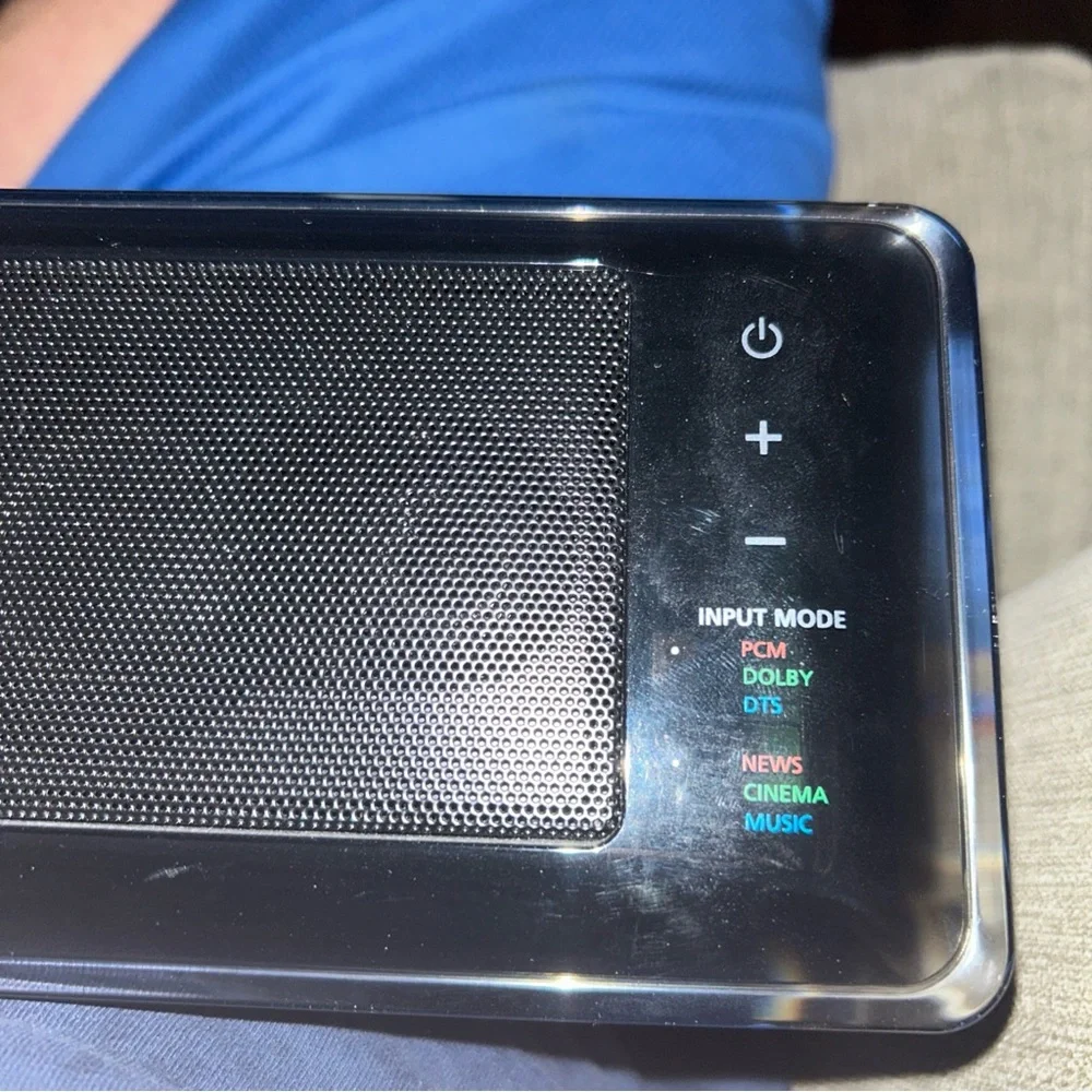 Samsung HT-WS1 Soundbar- *USED*EXCELLENT Working Condition (SOUND IS AMAZING!!)
